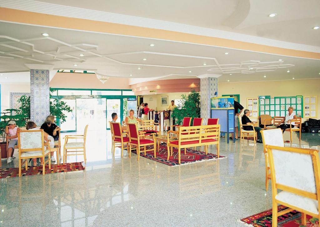 Clover Magic Park Side Hotel Exterior foto
